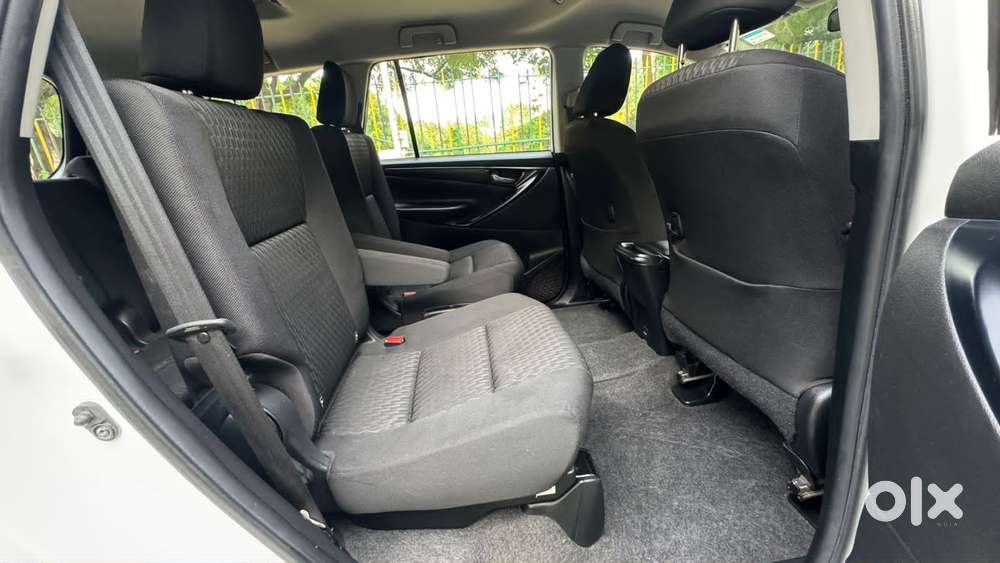 Toyota Innova Crysta [2020-ongoing] 2.4 Gx 7 Str, 2022, Diesel