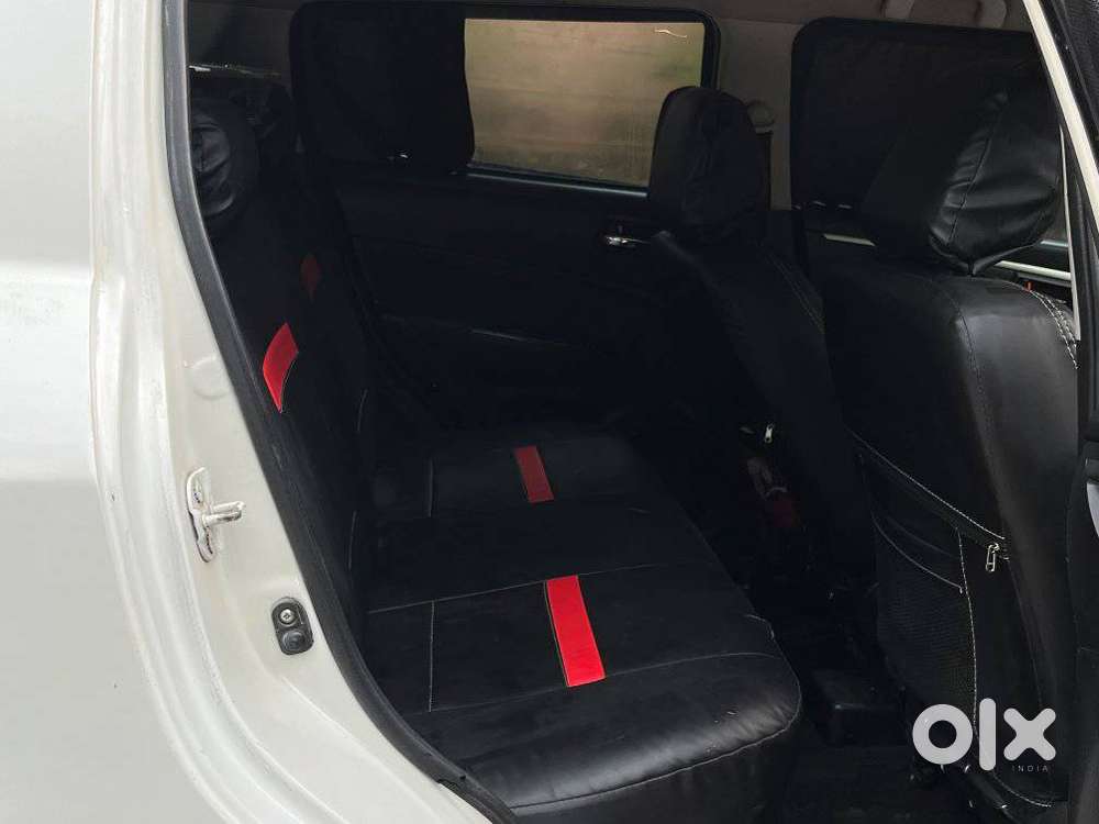 Maruti Suzuki Swift Vxi Optional, 2012, Cng & Hybrids