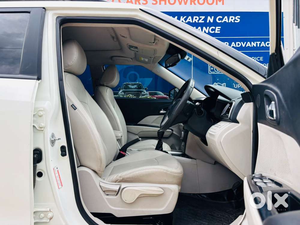 Mahindra Xuv300 W8 Option, 2022, Petrol