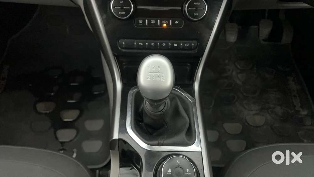 Tata Nexon 1.2 Revotron Xz Plus, 2018, Petrol