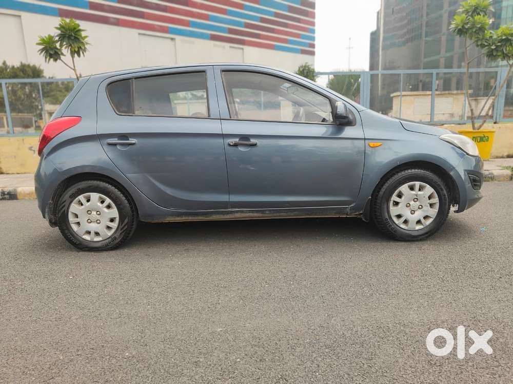 Hyundai I20 Petrol Era, 2013, Cng & Hybrids
