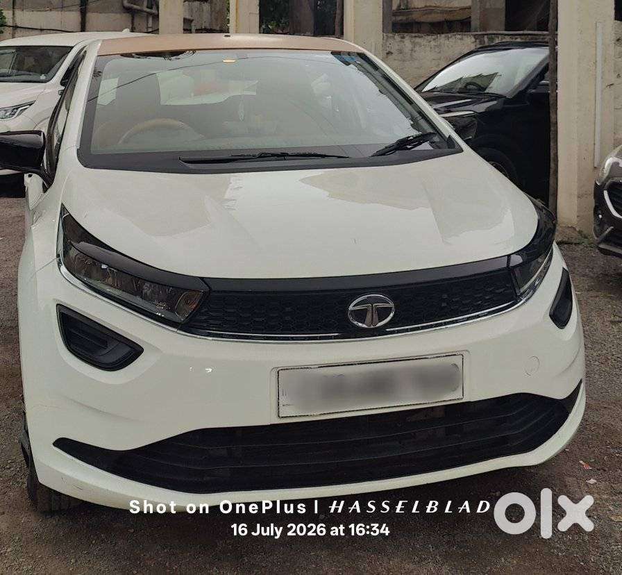 Tata Altroz 1.2 Xe, 2020, Petrol