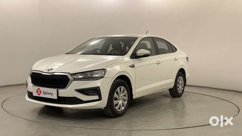 Skoda Slavia Active 1.0l Tsi Mt, 2022, Petrol