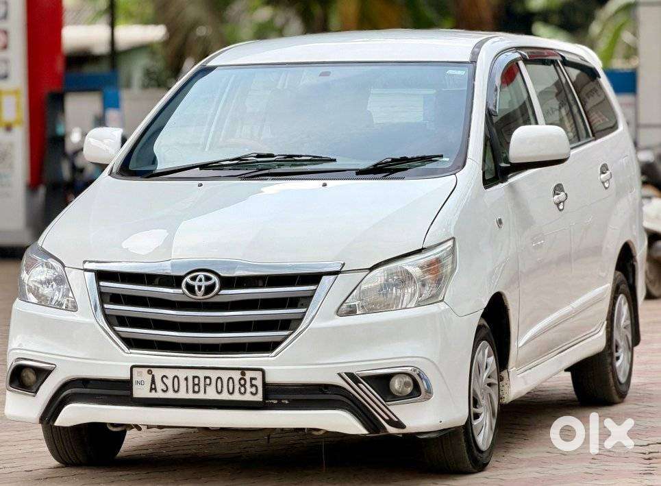 Toyota Innova 2.5 G (diesel) 8 Seater, 2015, Diesel