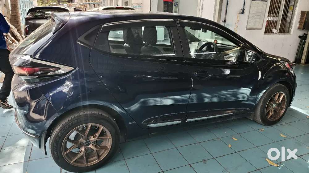 Tata Altroz 2024 Petrol Like New Condition October Registration