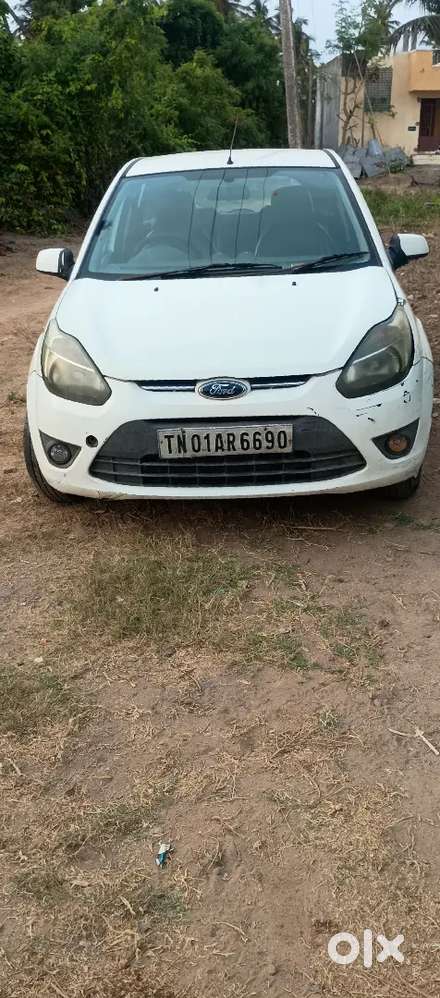 Ford Figo Titanium Center Lock