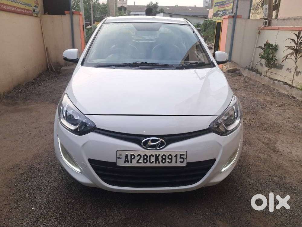 Hyundai I20 Asta 1.4 At Vtvt, 2013, Petrol