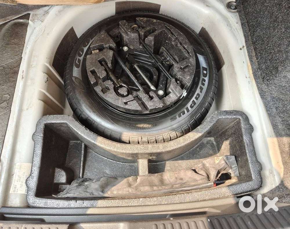 Volkswagen Vento 1.2 Tsi Highline Plus At, 2015, Petrol