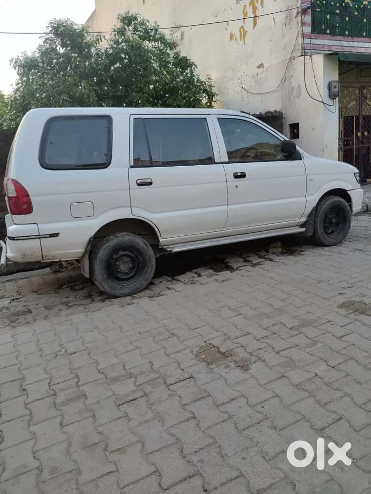 Chevrolet Tavera 2012 Neo 7-seater