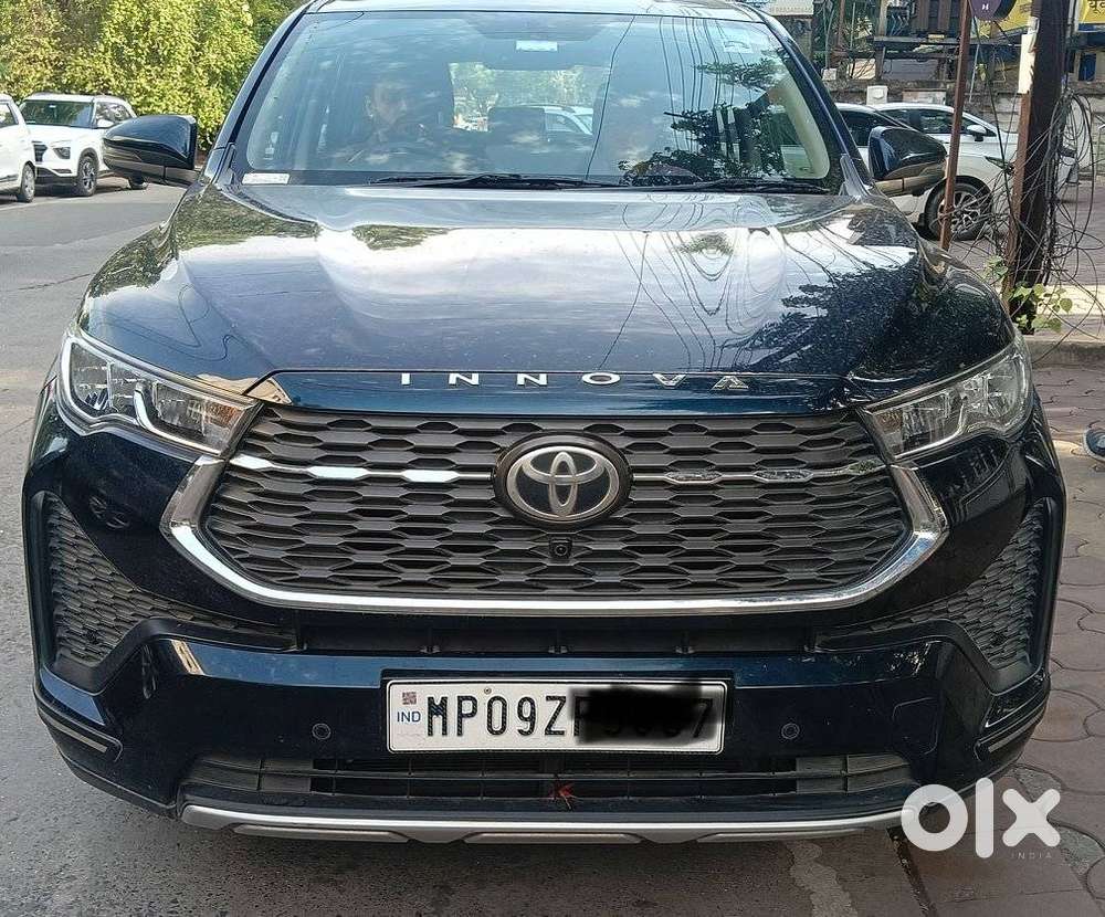 Toyota Innova Hycross 2.0 Vx Hybrid 8 Str, 2023, Petrol