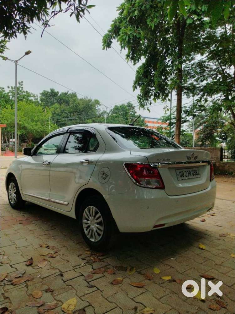 Maruti Suzuki Dzire Vxi Ags, 2024, Petrol