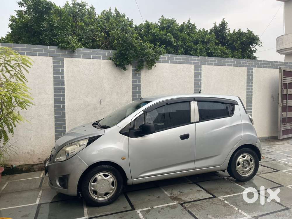 Chevrolet Beat Petrol 2012