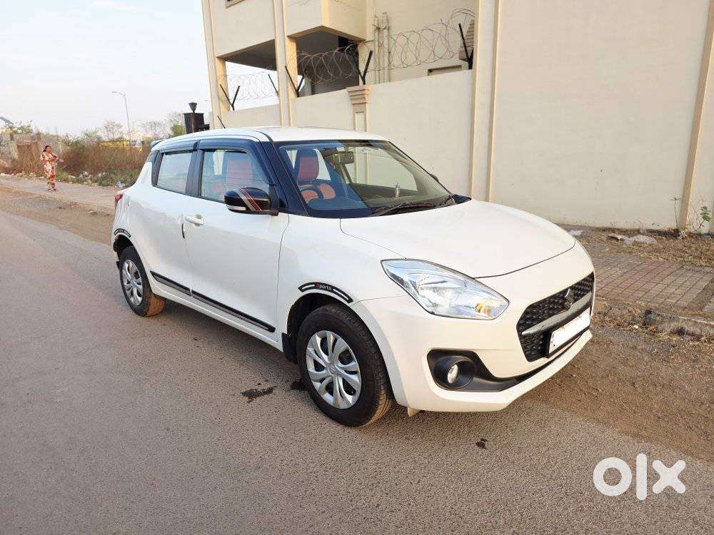 Maruti Suzuki Swift Vxi + Manual, 2023, Petrol