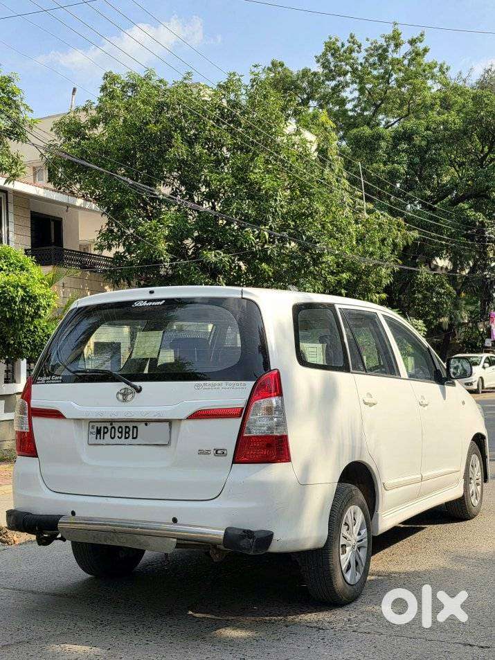 Toyota Innova 2.5 G (diesel) 8 Seater, 2014, Diesel