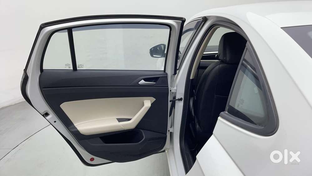 Volkswagen Virtus Highline Plus 1.0 Tsi At, 2024, Petrol