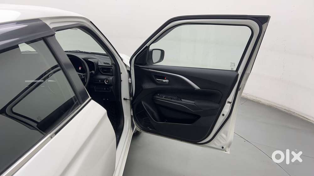 Maruti Suzuki Swift Zxi Plus, 2024, Petrol