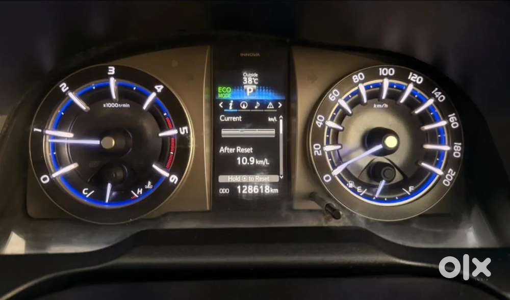 Toyota Innova Crysta 2.8 Zx At 7 Seater, 2019, Diesel