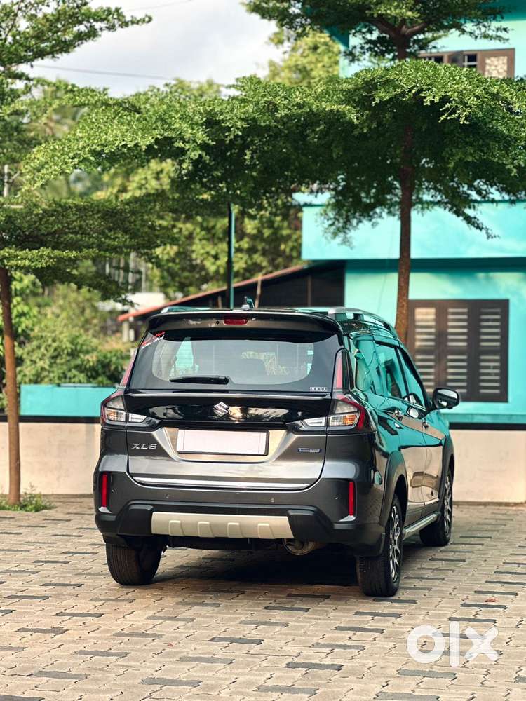 Maruti Suzuki Xl6 Alpha, 2022, Petrol