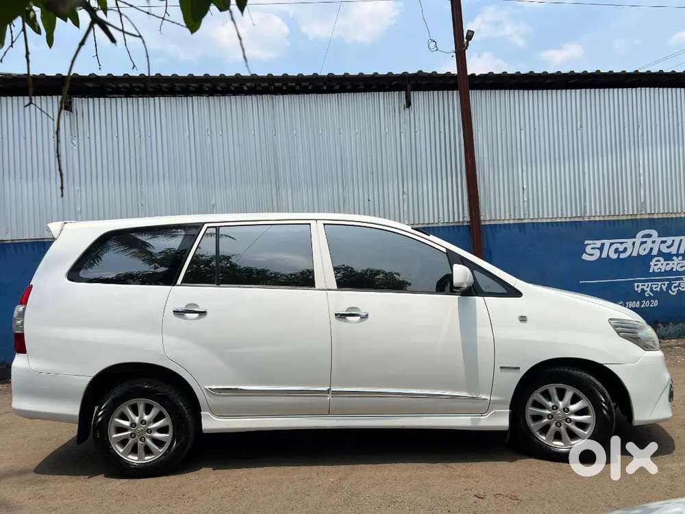 Toyota Innova 2016 Diesel 229000 Km Driven