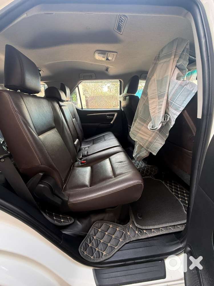 Toyota Fortuner [2021-ongoing] 2.8 2wd Diesel Mt, 2020, Diesel