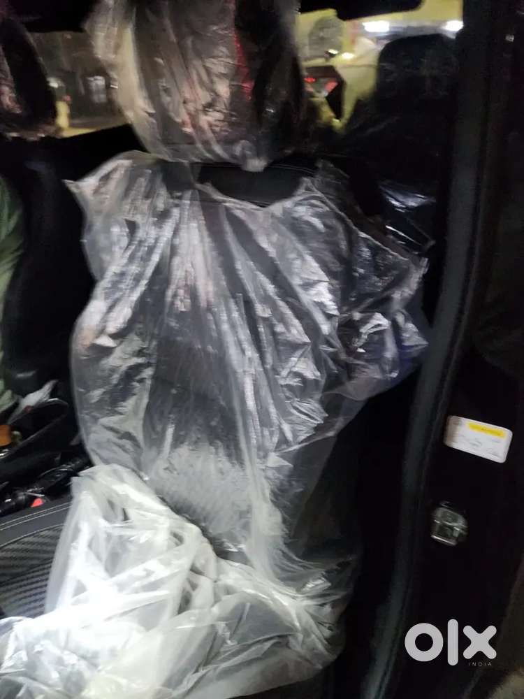 Mahindra Thar 2026 Diesel Lx Gfx Mat And Advanced Steering Cover