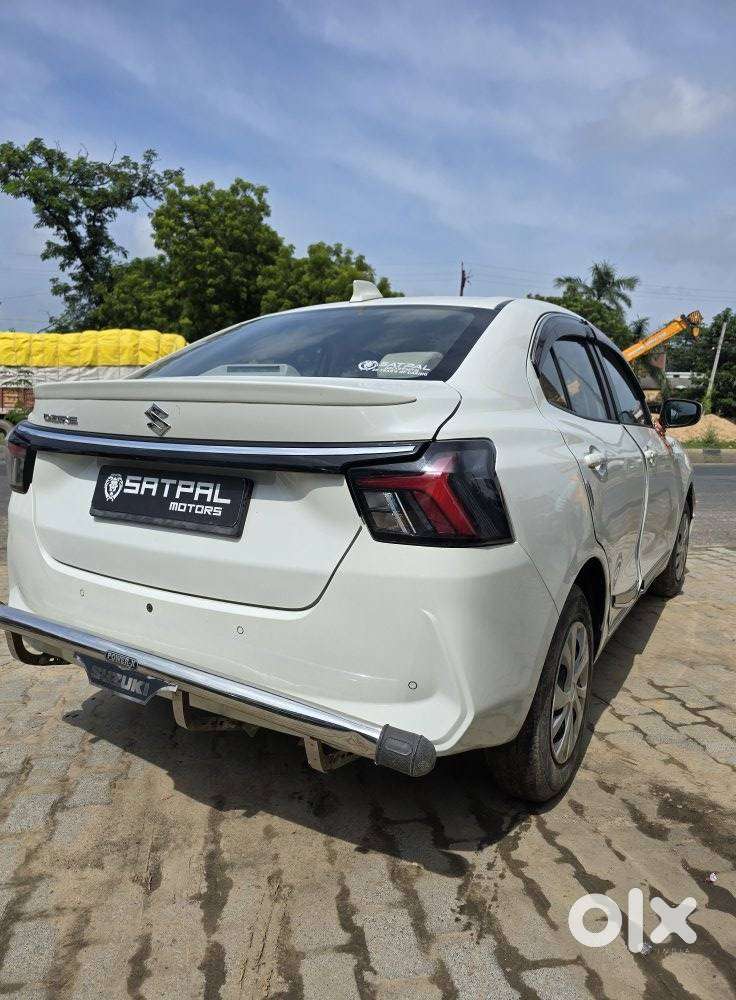Maruti Suzuki Dzire 1.2 Vxi, 2025, Petrol