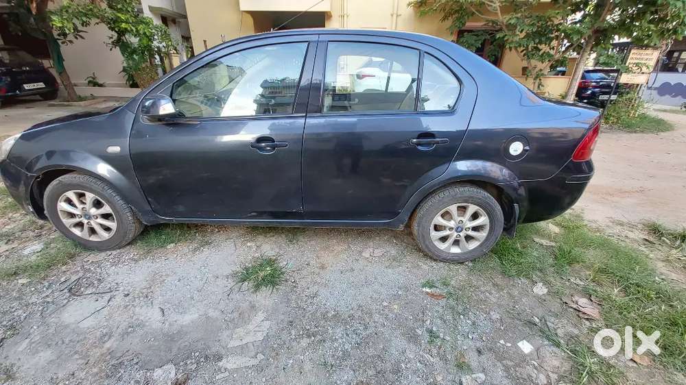 Ford Classic Titanium 2013 Model