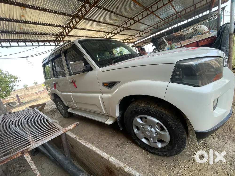 Mahindra Scorpio S2 2015