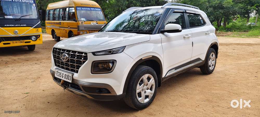 Hyundai Venue S Plus Mt 1.2 Kappa, 2022, Petrol