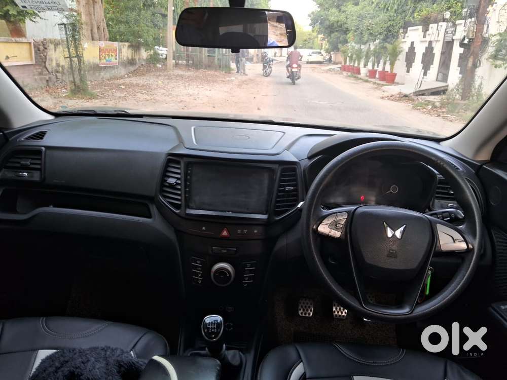 Mahindra Xuv300 W6, 2024, Petrol