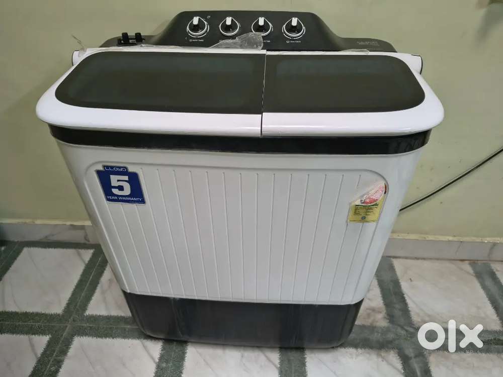 2 years old washing machine lloyd washing machine in best condition
