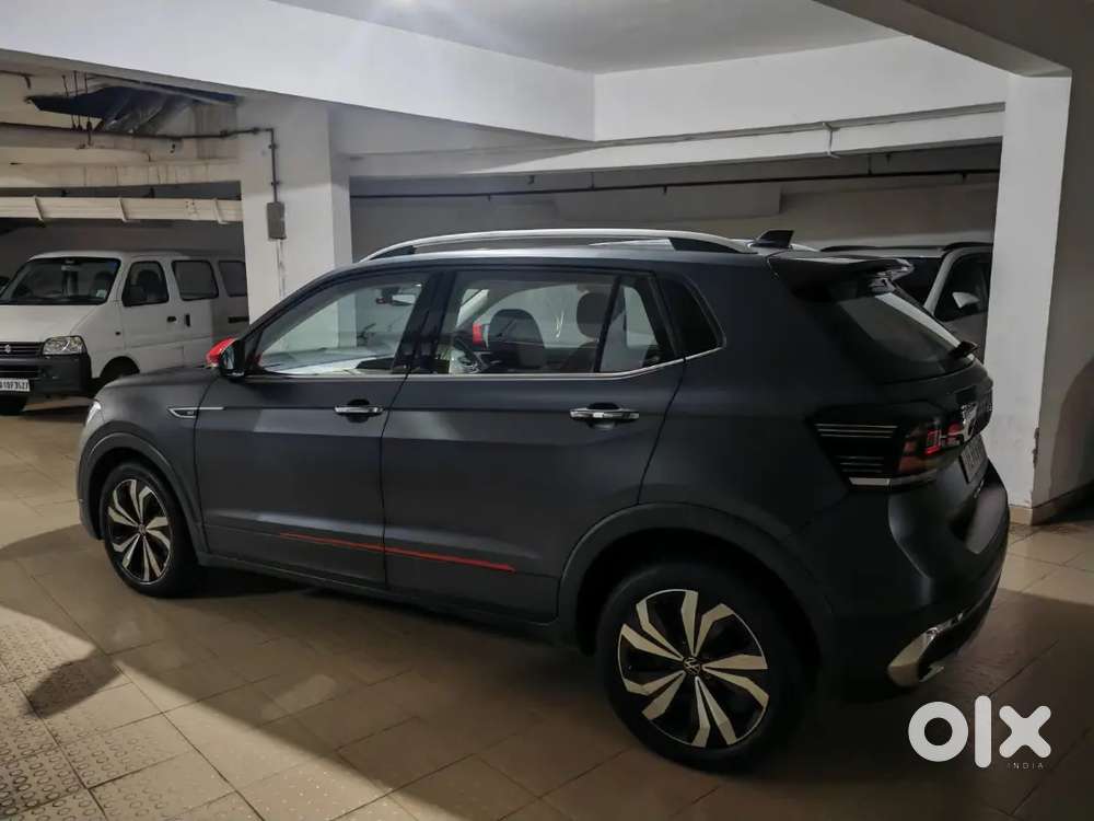Volkswagen Taigun 2023 Petrol 27000 Km Driven