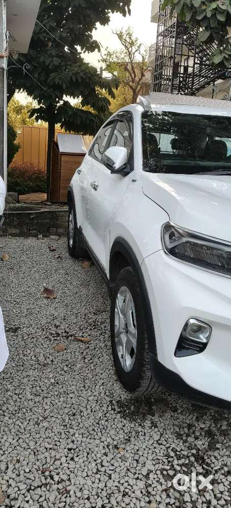 Kia Sonet 2021 Petrol Well Maintained