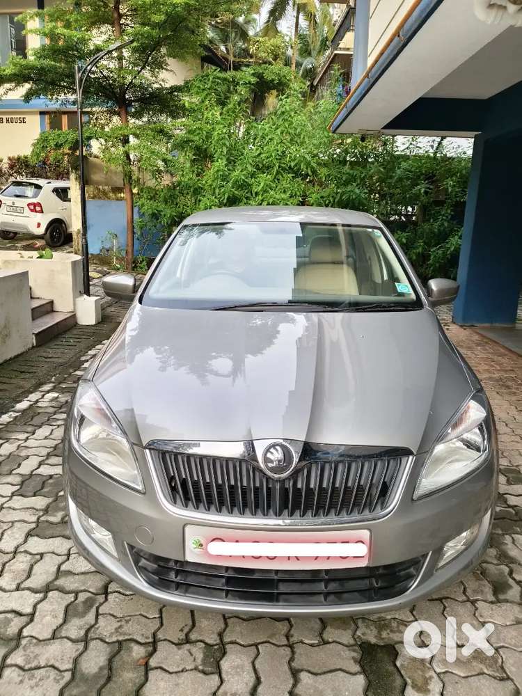 Automatic Skoda Rapid / Nri Owned / Less Driven.