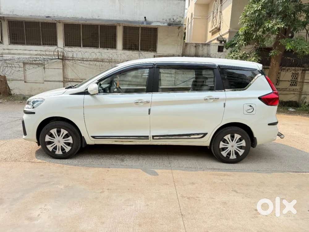 Maruti Suzuki Ertiga Vxi, 2023, Petrol