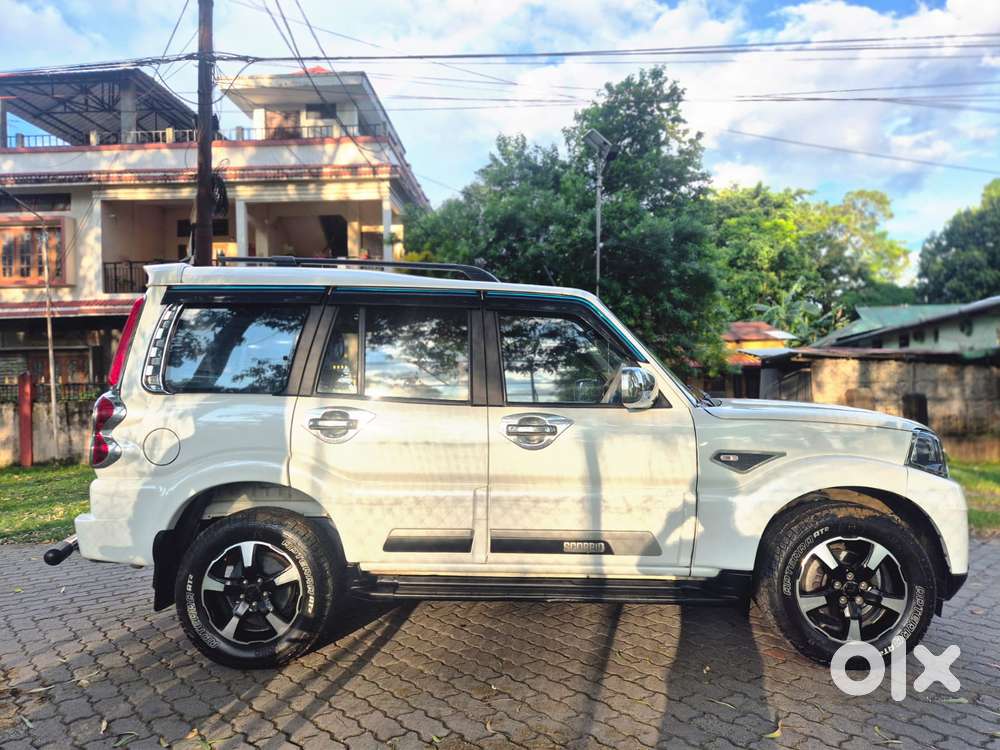 Mahindra Scorpio Classic 2.2 S 11 Mt 7 Str, 2024, Diesel