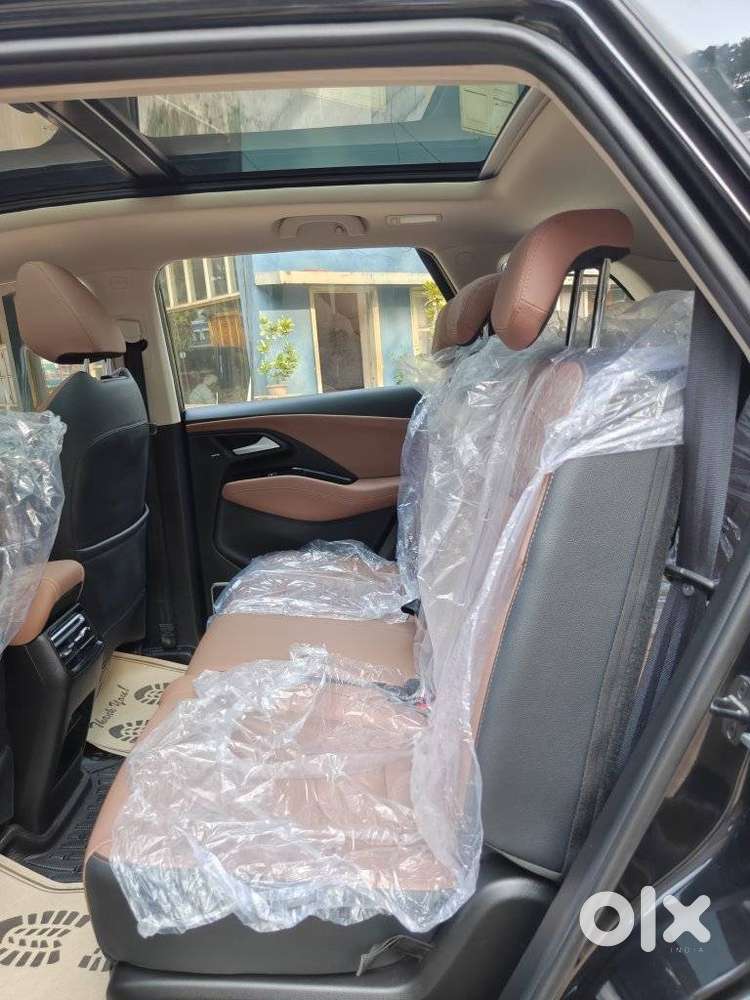 Mg Hector Plus Sharp Pro 1.5 Turbo Petrol 7 Str, 2024, Petrol