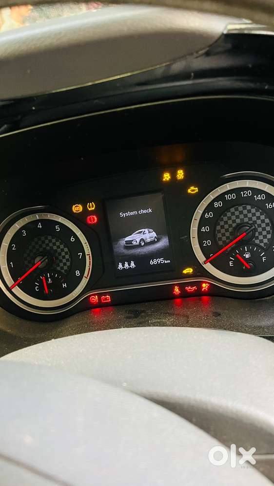 Hyundai Grand I10 Sportz Ltt Tax