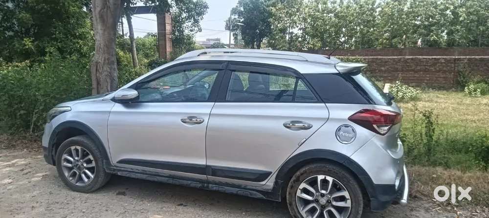 Hyundai I20 Active 2017 Petrol Well Maintained