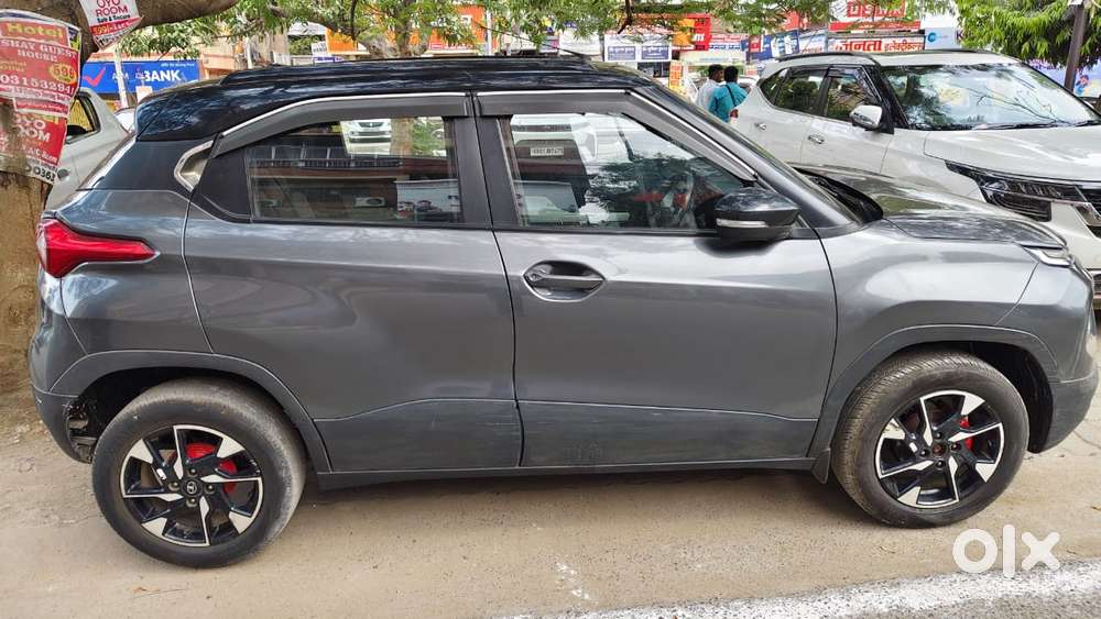 Tata Punch 1.2 Revotron Creative Amt Dual Tone, 2022, Petrol