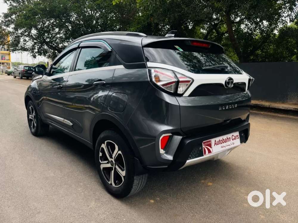 Tata Nexon 1.2 Revotron Xza Plus, 2023, Petrol
