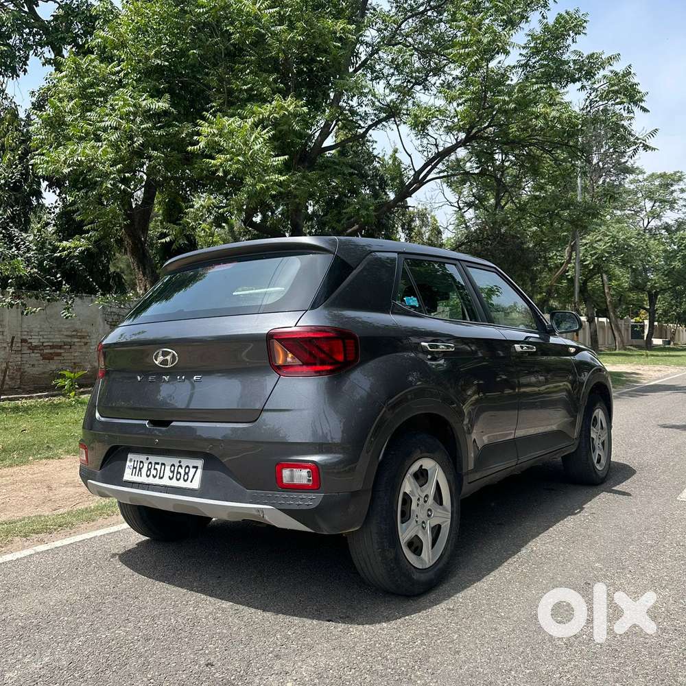 Hyundai Venue 1.2 S Plus, 2020, Petrol