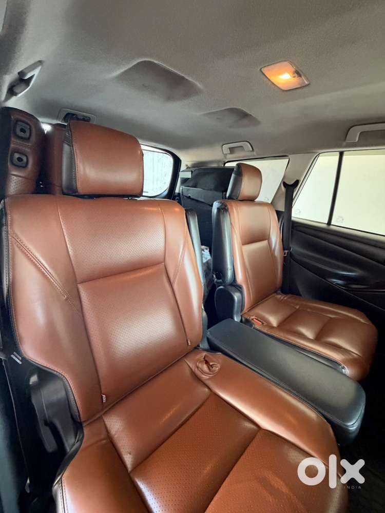 Toyota Innova Crysta 2021