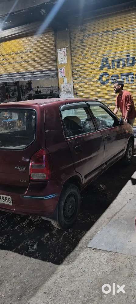 Gadi Mein Koi Kami Nahin Hai. Cng Pass Hai Humne Nikalwa Rakhi Hai. Ok