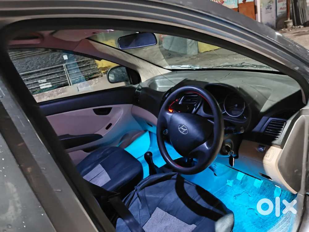 Hyundai Eon Magna 2012