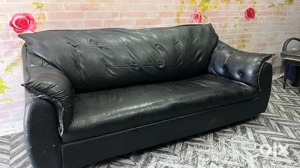 Aap sofa lay sakte Ho BHARAT Achcha sofa Hai, please try kariye