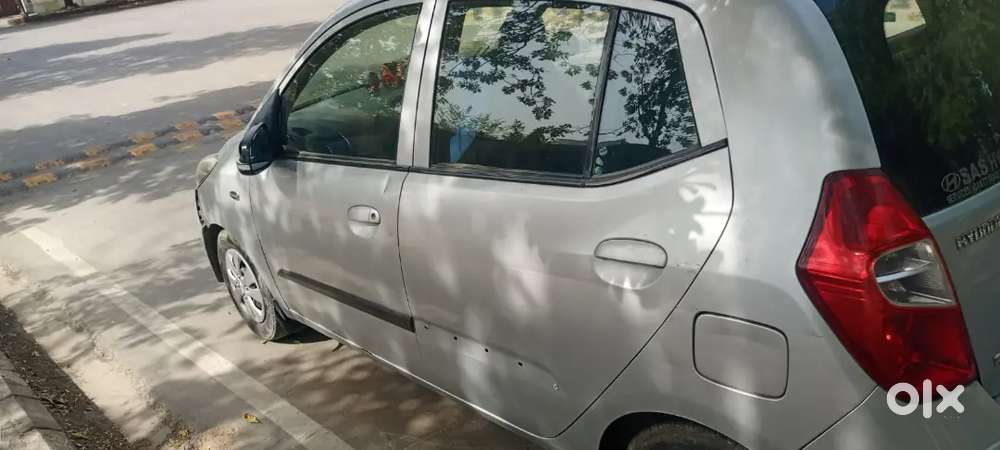 Hyundai I10 Sportz 2011