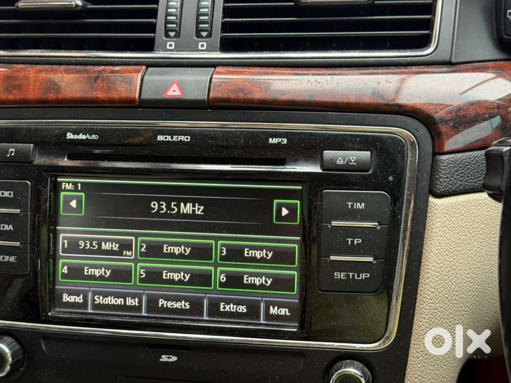 Skoda Superb Petrol 2012