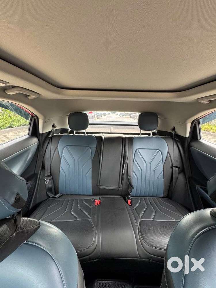 Tata Curvv Creative Plus S 1.2 Revotron Petrol 7dca, 2025, Petrol