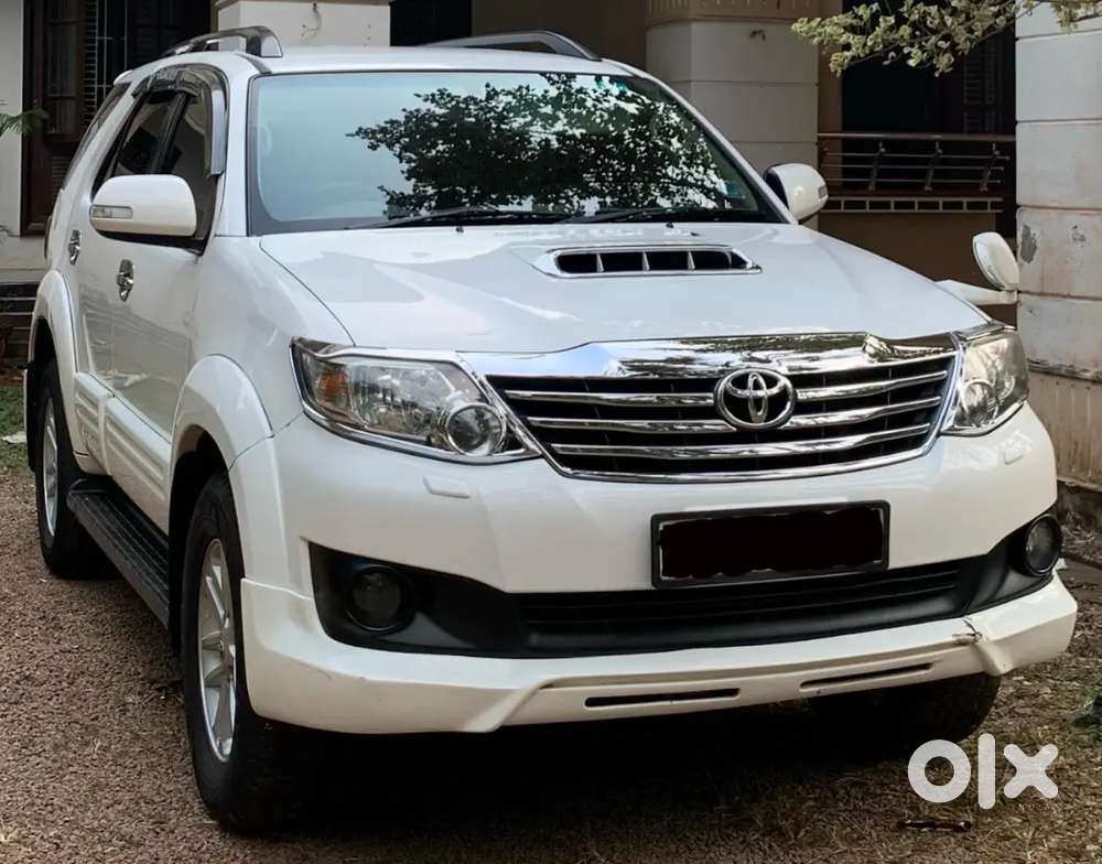 Toyota Fortuner 2013 Automatic (kl Reg.)
